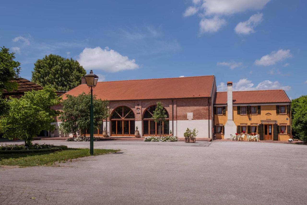 Agriturismo Le 4 Rose ヴェスコヴァーナ エクステリア 写真