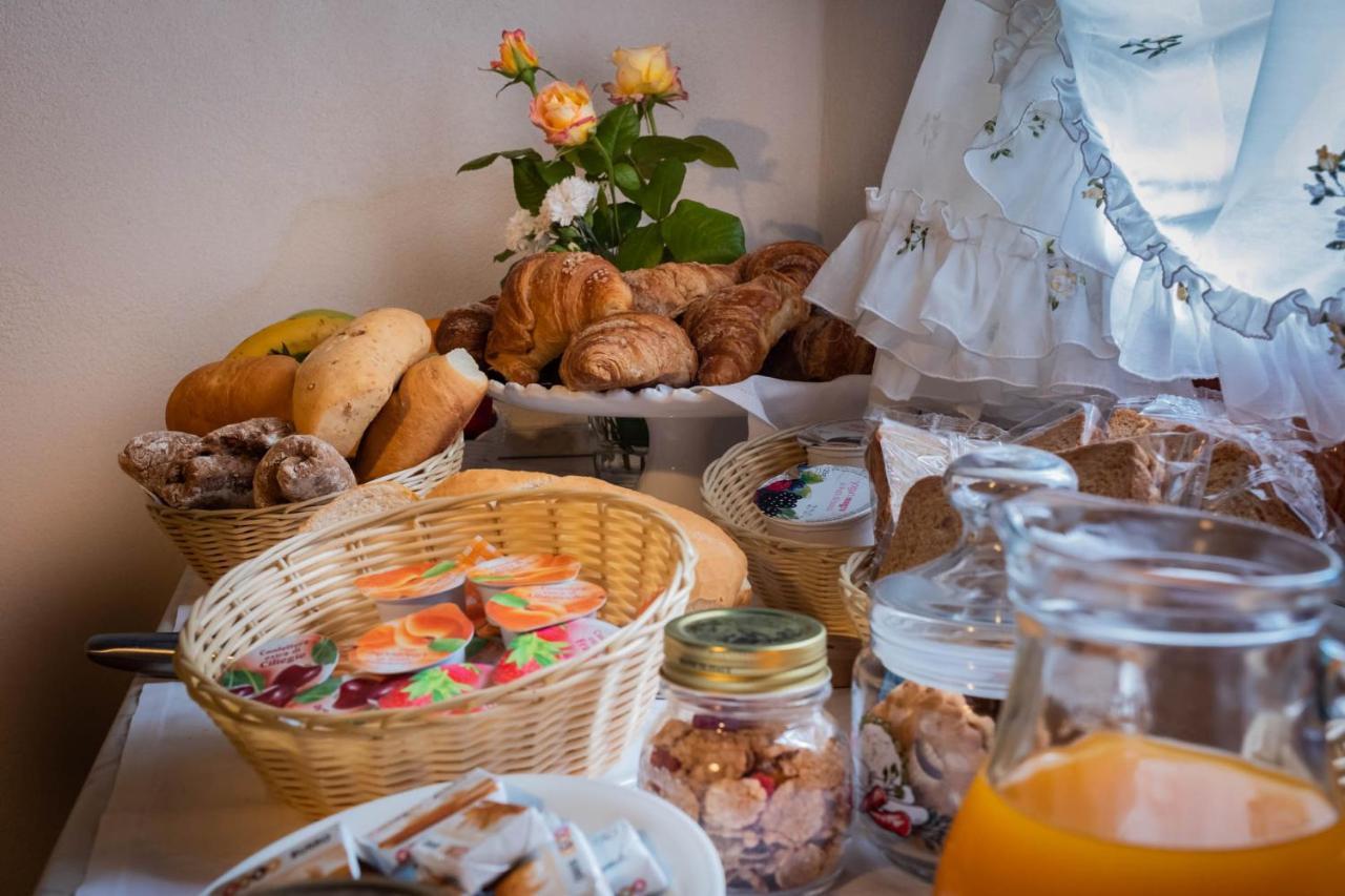 Agriturismo Le 4 Rose ヴェスコヴァーナ エクステリア 写真