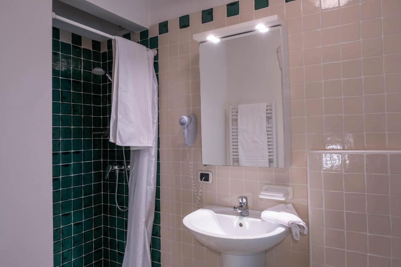 Agriturismo Le 4 Rose ヴェスコヴァーナ エクステリア 写真