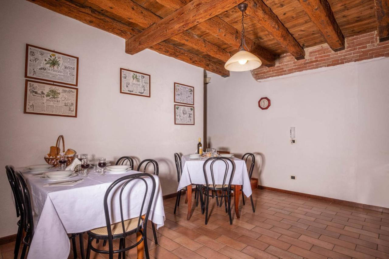 Agriturismo Le 4 Rose ヴェスコヴァーナ エクステリア 写真