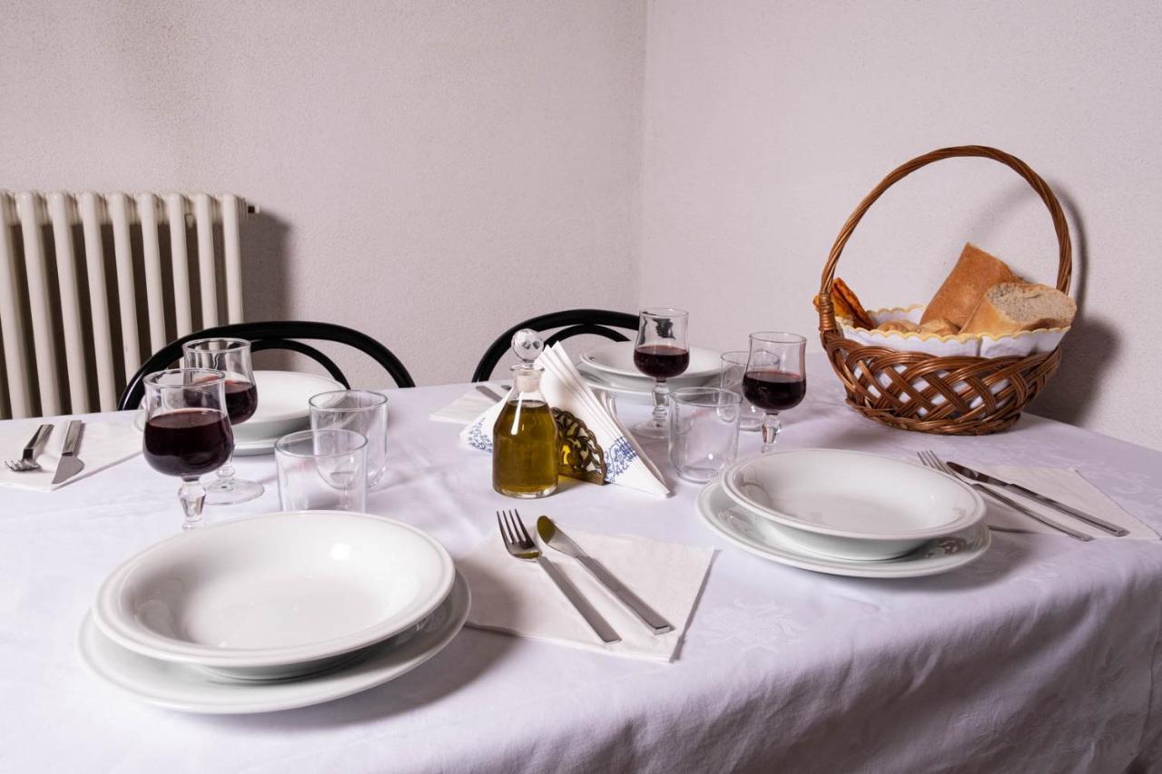Agriturismo Le 4 Rose ヴェスコヴァーナ エクステリア 写真